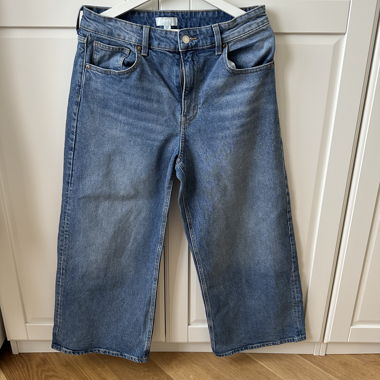 H&M high waist wide fit crop denim Size 42