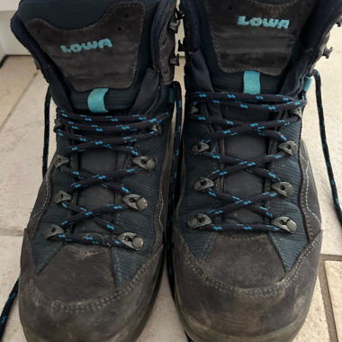 Lowa Wanderstiefel