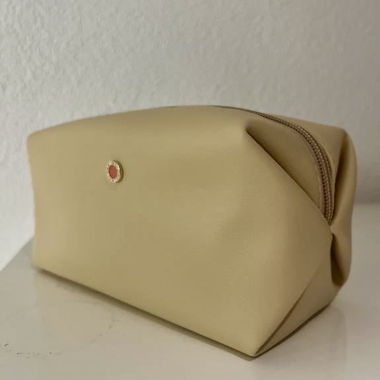 Emirates Business Class BVLGARI Necessaire