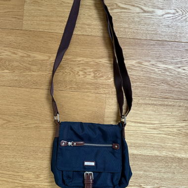 Shoulder bag