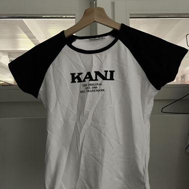 KANI Raglan T-Shirt