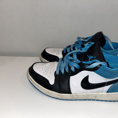 Nike Jordans 40.5