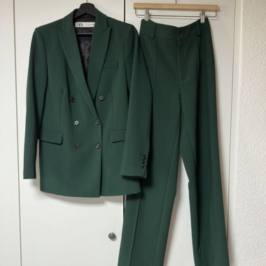 Completo verde Zara