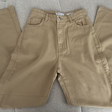 Beige Hose - Wide Leg