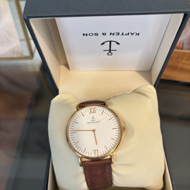Kapten & Son Watch