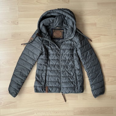 Doudoune matelassée à capuche Naketano