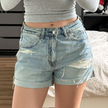 Pantaloncini di jeans American Eagle