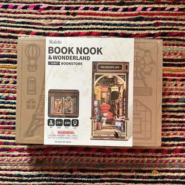 Rolife Book Nook Wonderland