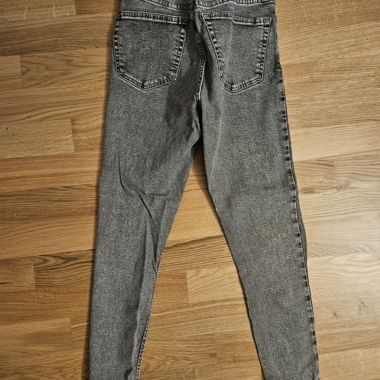 Jean skinny gris