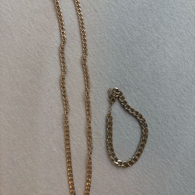Collana e bracciale color oro