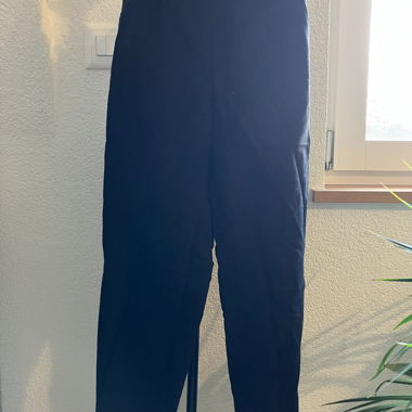 Black trousers