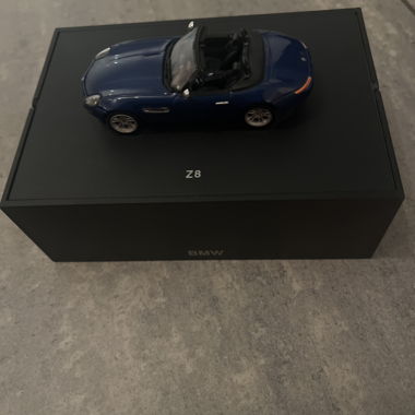 Modellauto BMW Z8