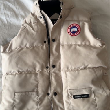 Canada Goose Vest in Beige
