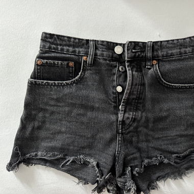 zara shorts schwarz, Gr.36