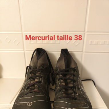 Crampons Nike Mercurial 38