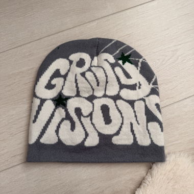 Graue Beanie mit Spinnennetz-Motiv Grusty Visions
