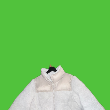 Daunenjacke im Teddylook