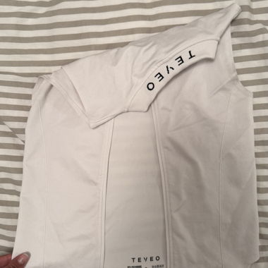 TEVEO sleeveless top - zip-up