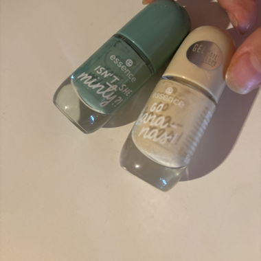 2 Vernis à Ongles Essence