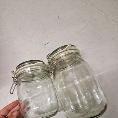 Glas behälter