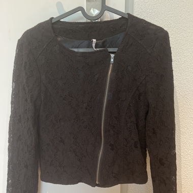 Spitzenjacke S