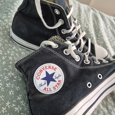 Converse Chuck Taylor Hi