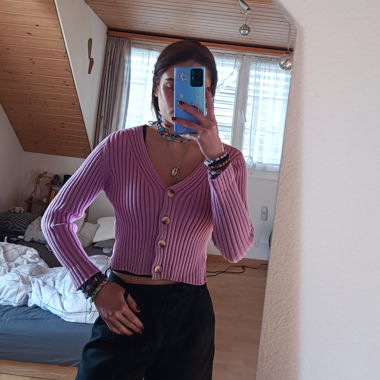 strickjäggli pink