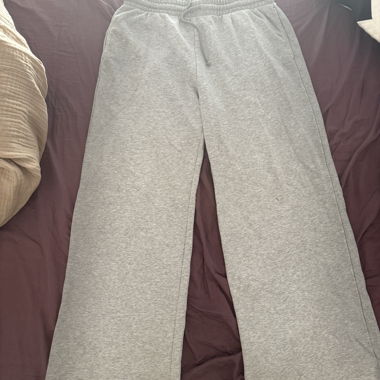 Graue Wide-Leg Jogginghose