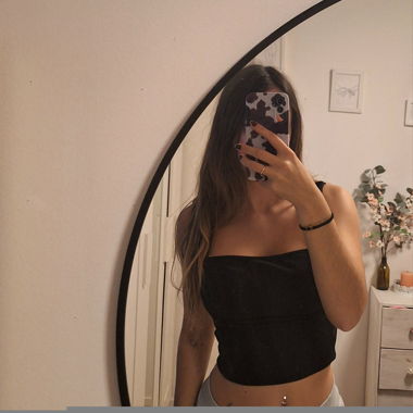 Black crop top