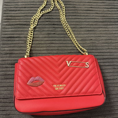 Sac bandoulière rouge Victoria’s Secret