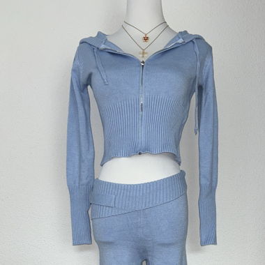 Trendiger Zweiteiler Babyblau