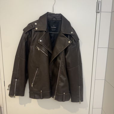 Veste en fausse fourrure marron
