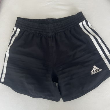 Adidas Kinder Shorts schwarz