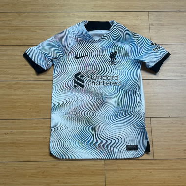 Maillot Liverpool 22/23 – enfant 137/147