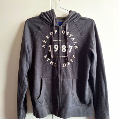Graue Hoodie-Jacke