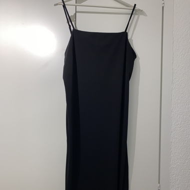Schwarzes H&M-Kleid