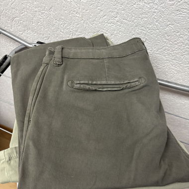 Pantalon vert militaire, taille 25