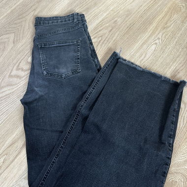 black straight leg jeans 