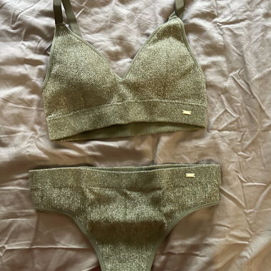 Ensemble bikini vert olive
