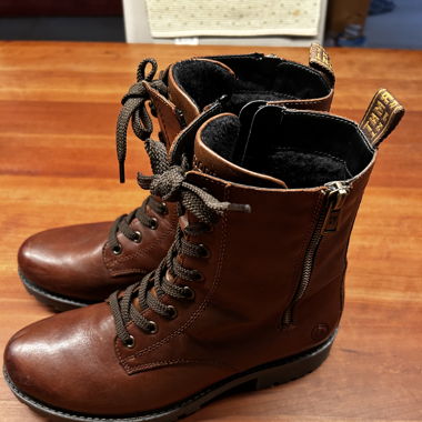 gefütterte, kuschlige remonte stiefel
