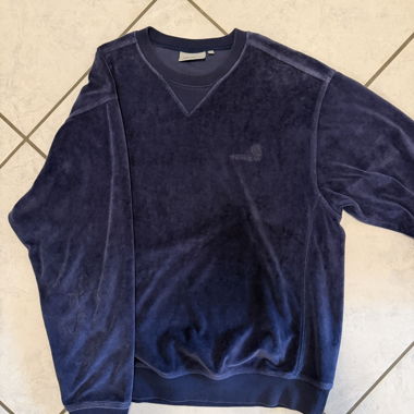 Carhartt velour sweater