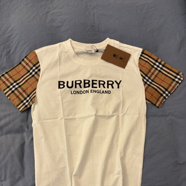 Burberry T-Shirt