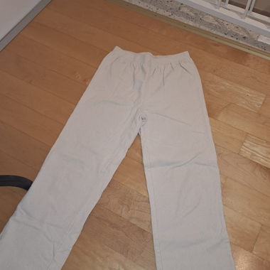 Pantalons en velours côtelé blancs