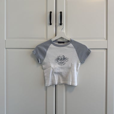 Cropped Raglan-T-Shirt mit Print