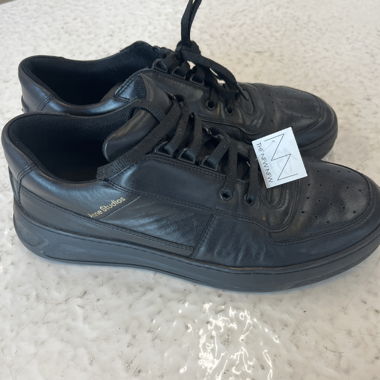 Sneakers nere di Acne Studios