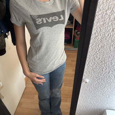 Levi's Women's Grey T-Shirt