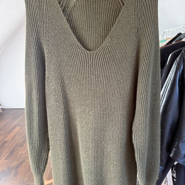Abito in maglia verde scuro MNG