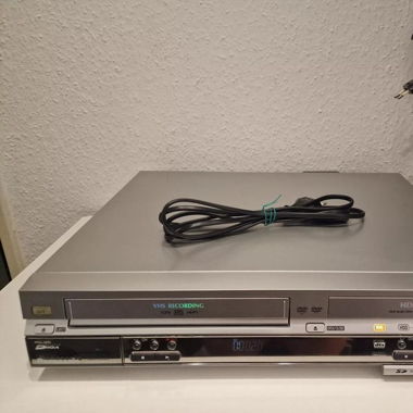 PANASONIC DMR EX 80 DVD/HDD/VHS REKORDER REVIDIERT