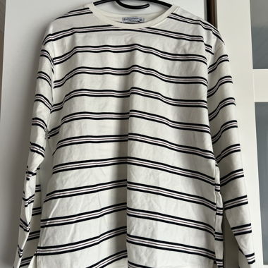 Maglia a maniche lunghe a righe