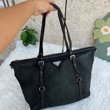 Borsa Prada Shopper in nylon, taglia media